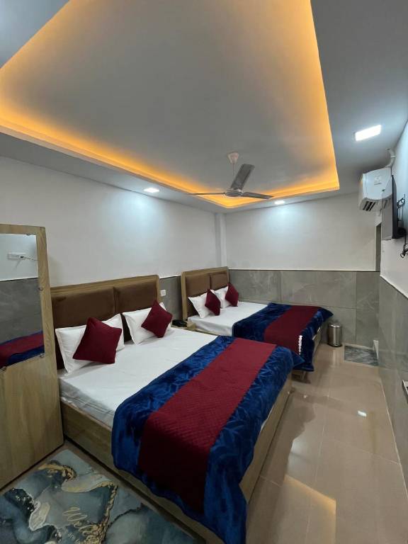Hotel Sheeri Inn in Faizabad