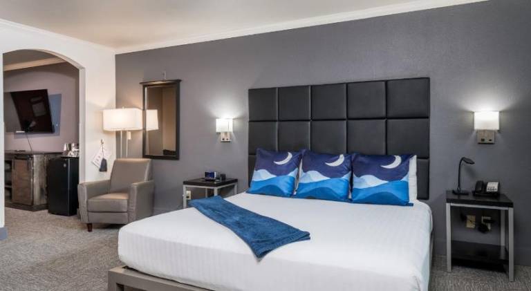 Wood River Inn & Suite
