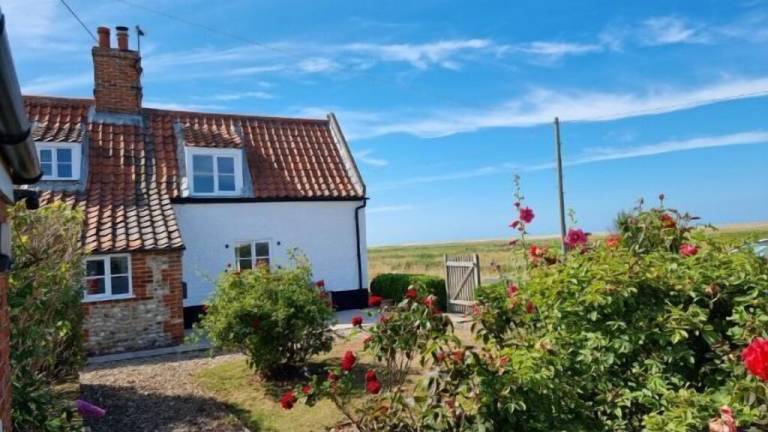 Cottage  Cley next the Sea