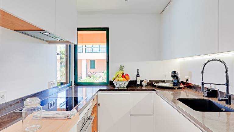 Pleasant rental apartment with yard, pool & terrace | Dogs allowed — photo 4