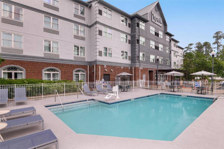 Spark by Hilton Summerville — photo 2