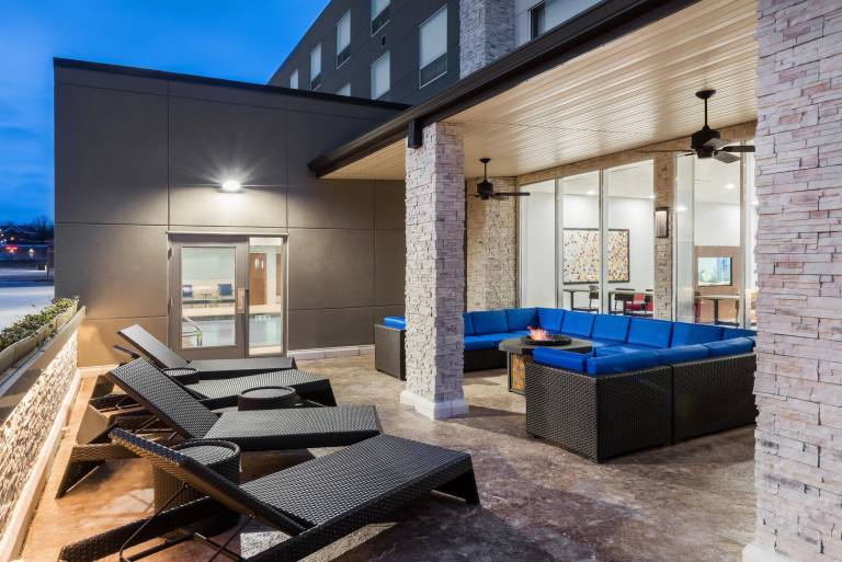 Holiday Inn Express & Suites West Plains Southwest By IHG — photo 2