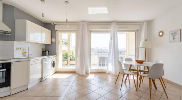 Appartement Standing Marseille 2 chambres 6 pers Clim Parking JO — photo 5