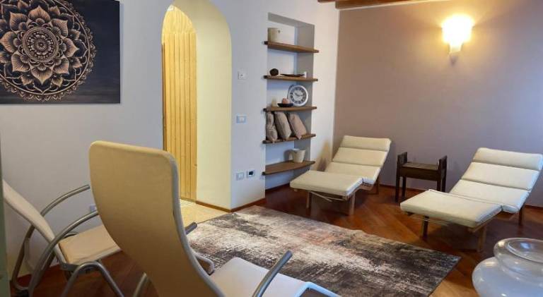 Lovely serviced apartment with garden, sauna & pool | Pets allowed — photo 3