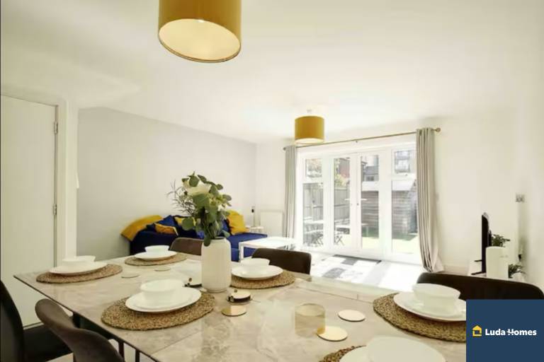 Vacation home with barbecue & garden — photo 4