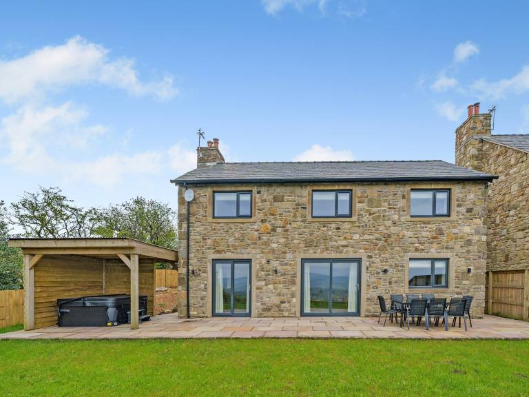 Cottage  Blackburn
