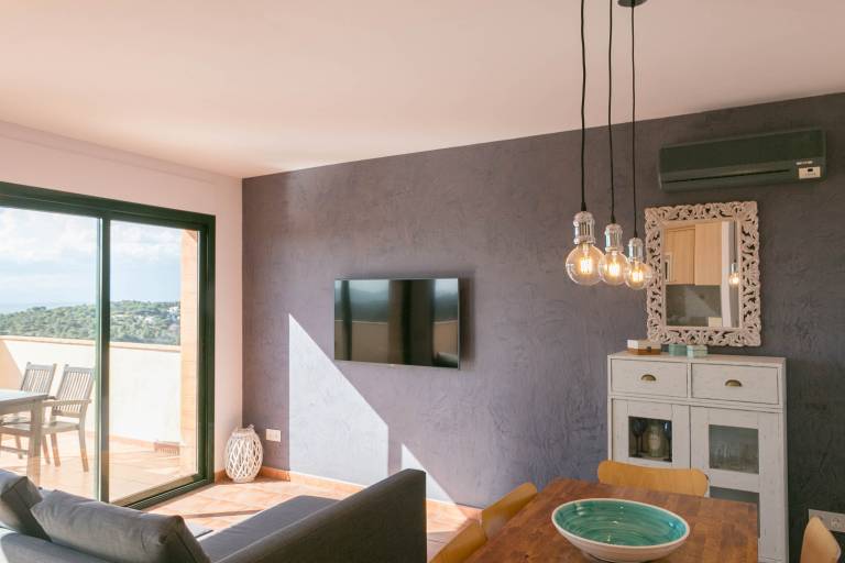 Apartment with pool & terrace | Panoramic view — photo 3