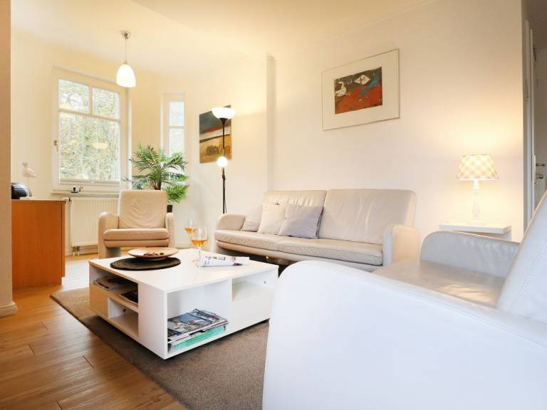     
Ferienwohnung ∙ 4 Gäste ∙ 2 Schlafzimmer
