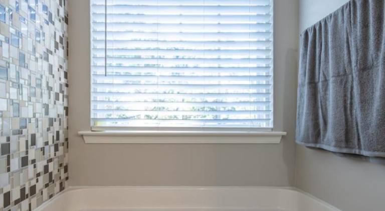 Vacation home with pool — photo 4