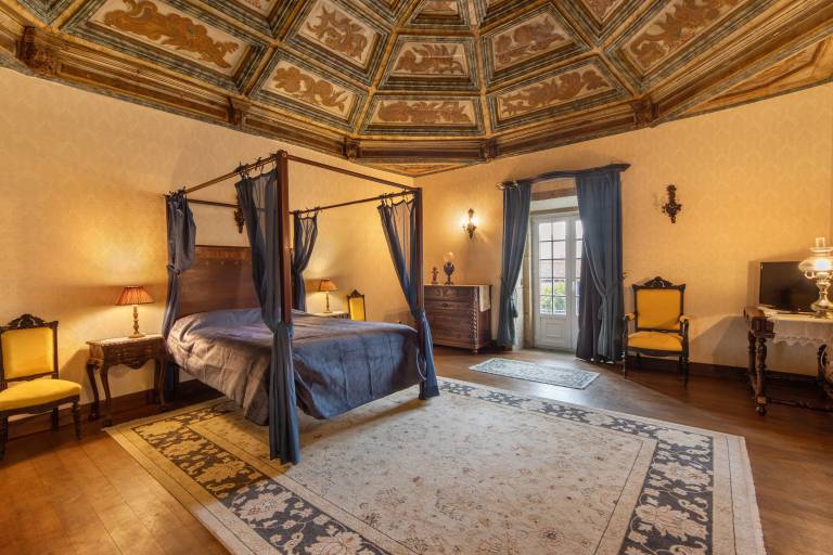 Private room  Leomil