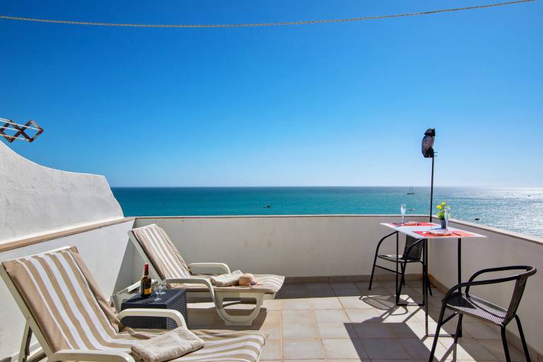Apartment 'Vista Mar' with Sea View, Wi-Fi and Air Conditioning — photo 2