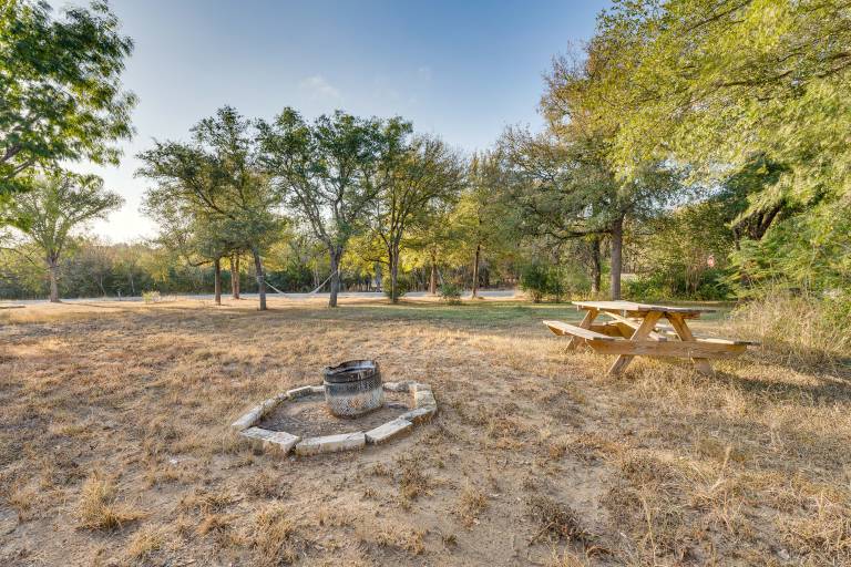 Walk to Guadalupe River: Seguin Home w/ Fire Pit — photo 2