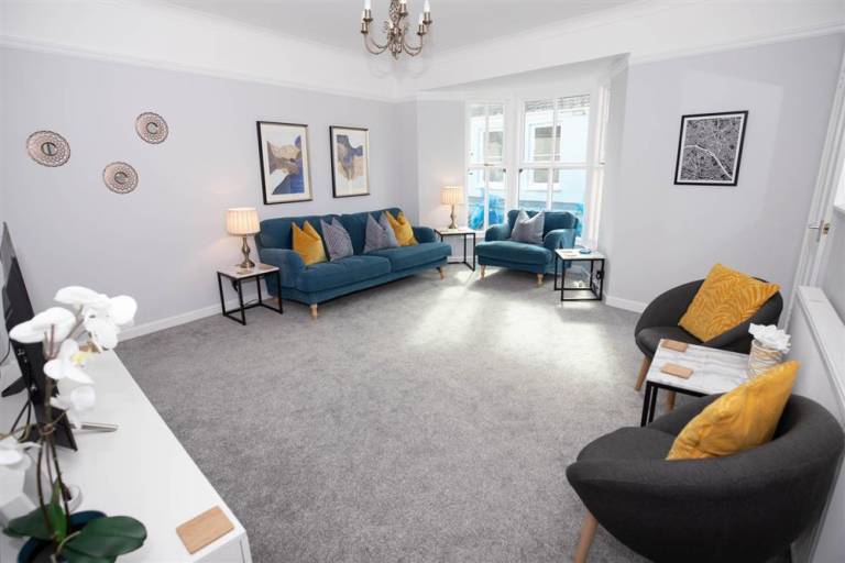 Holiday apartment with yard in Tenby