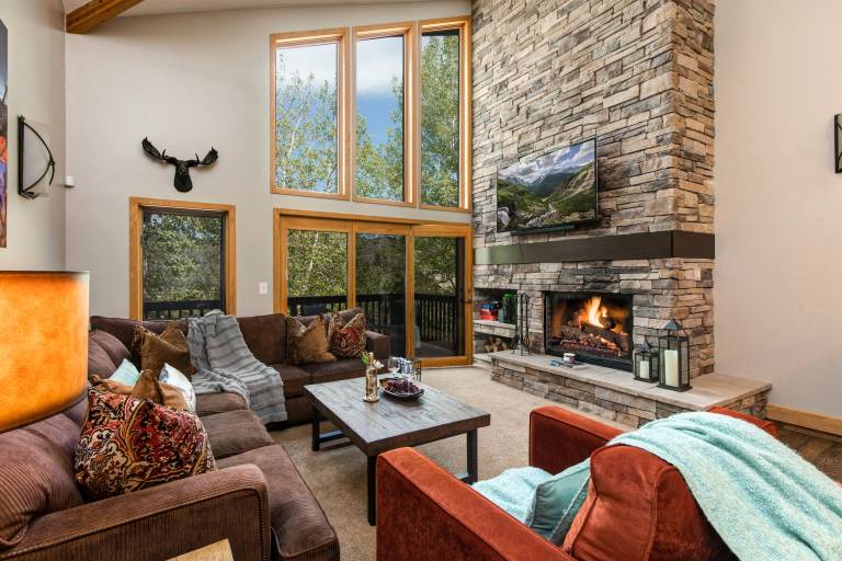 Pet friendly, Private Hot tub, Shuttle near Main Street! Aspen Wood 1520 in Park City, UT