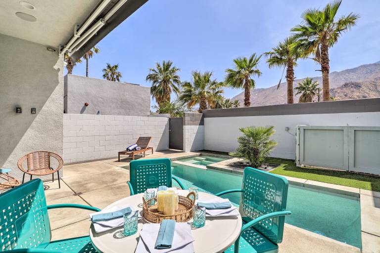 Mid Century Modern Palm Springs Home w Pool