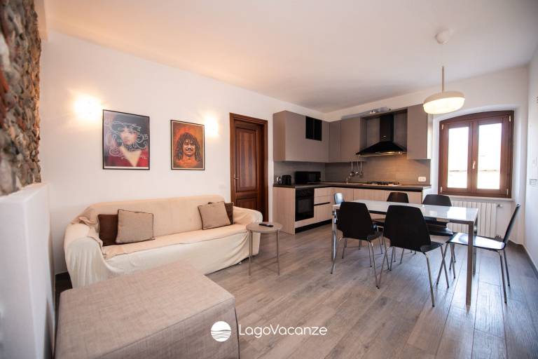 Family-friendly holiday apartment | Pets are welcome in Gardone Riviera