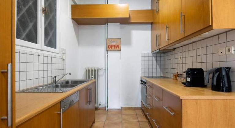 Panoramic view apartment next to Acropolis — photo 3