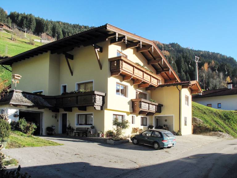 Ferienwohnung mit Hund in Ramsau im Zillertal, Hippach für max. 5 Personen Ferienwohnung mit Hund in Ramsau im Zillertal, Hippach für max. 5 Personen
