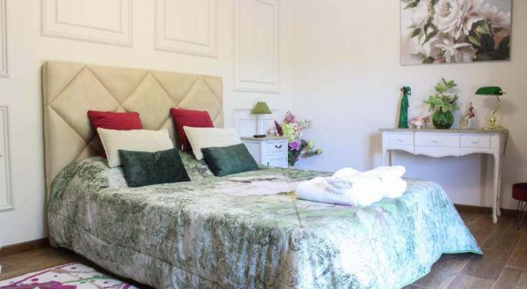 Villa with terrace, garden & private pool | Pet-friendly — photo 2