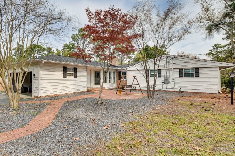 Golf, Ride & More! Home in Dtwn Southern Pines — photo 3