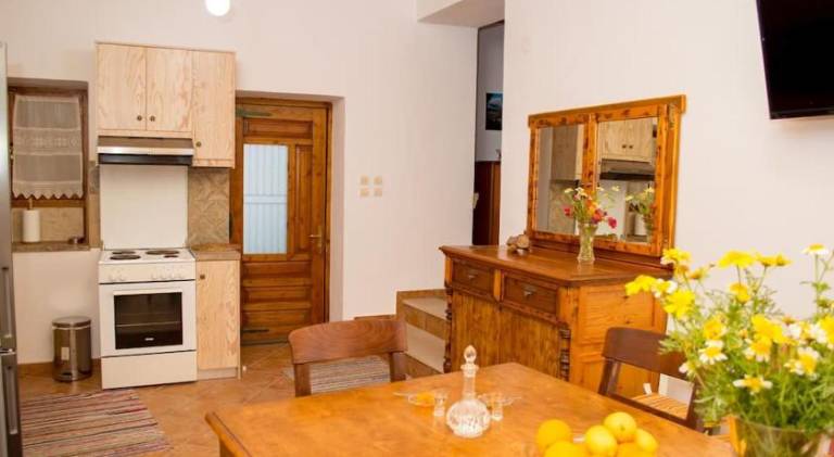Nice house with patio | Pet-friendly — photo 3