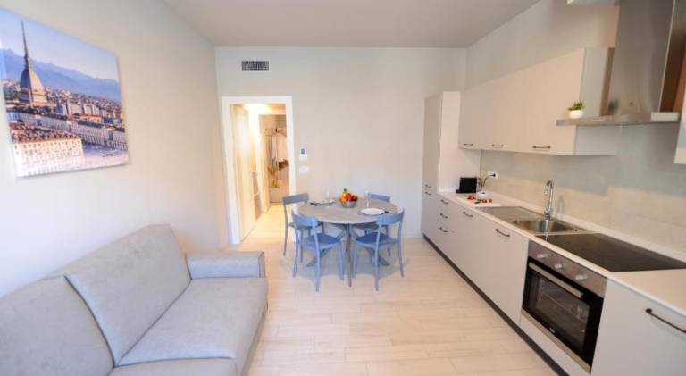Apartment with patio — photo 2