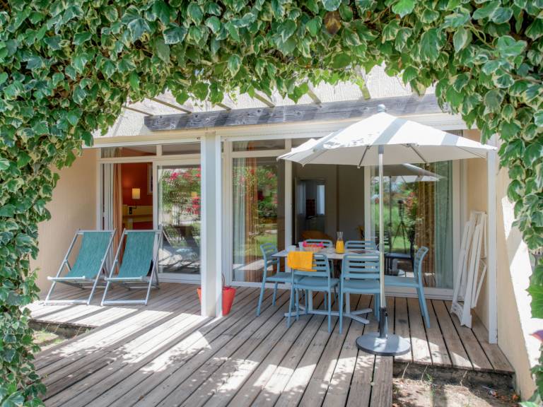 Nice rental apartment with terrace, heated pool & garden | Next to the beach | Dogs allowed — photo 3