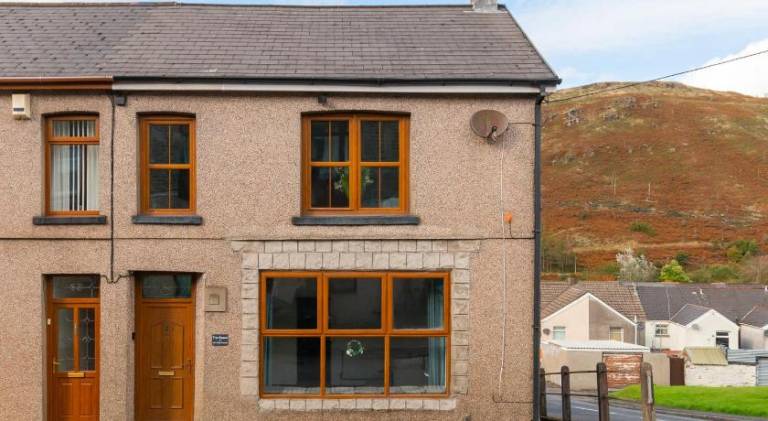 The SPACE Large House In Afan Forest Bike Park By STAE-Homes in Neath