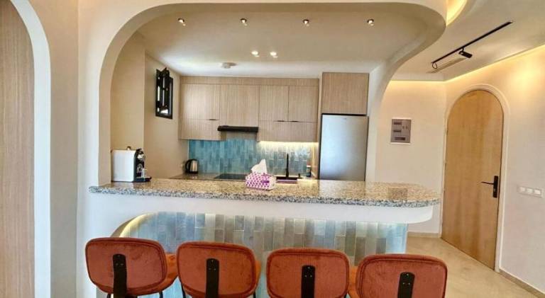 Silver Wave Suite - Beachfront Balcony — photo 5