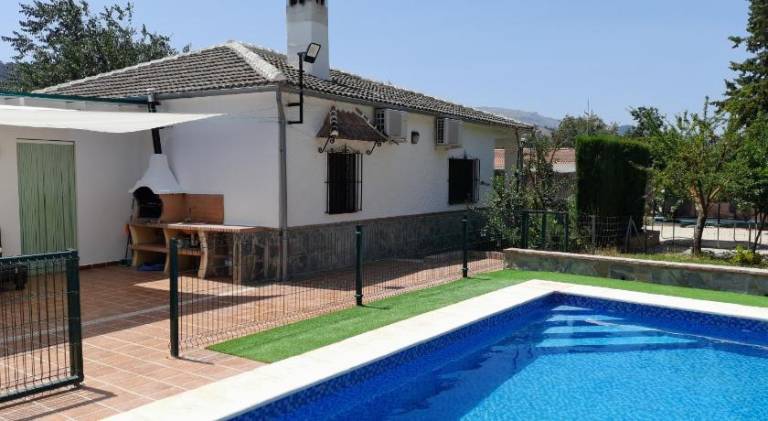 Fully equipped vacation home with garden, terrace & private pool | Pet-friendly in Ronda