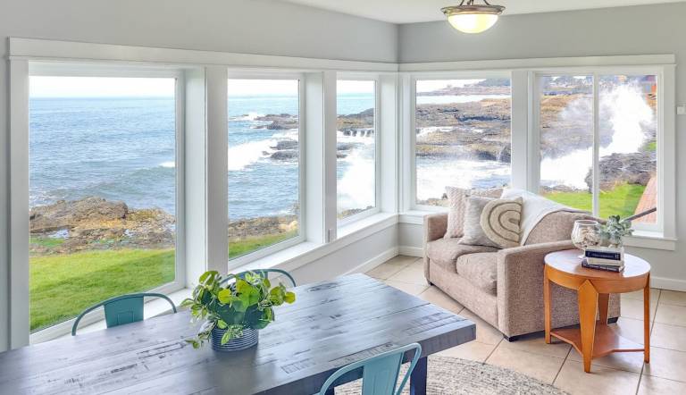 House Yachats