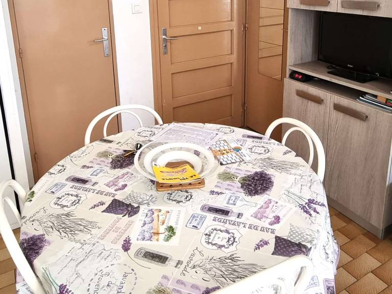 Rental apartment with 1 room for 4 persons — photo 3
