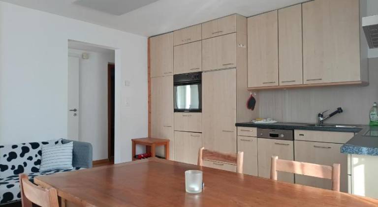 Rental apartment with patio & BBQ — photo 4