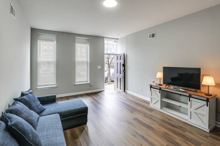 Pet-Friendly 3BR Rowhouse: Walk to Patterson Park! — photo 3