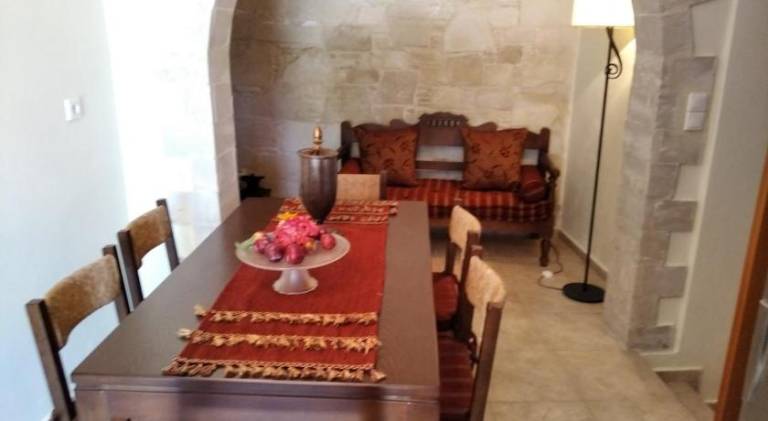 Holiday apartment with garden & terrace in Ierapetra