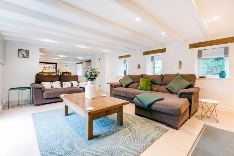 Fully equipped charming cottage with hot tub, terrace & garden | Beach view | Pets are welcome — photo 3