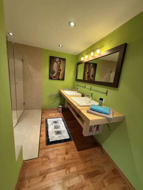Family-oriented apartment with barbeque, garden & patio | Dogs allowed — photo 3