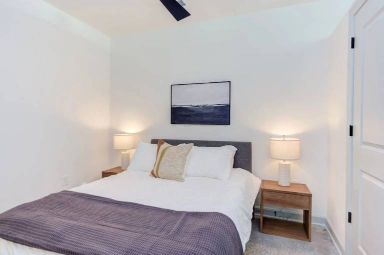 Apartment  East Raleigh