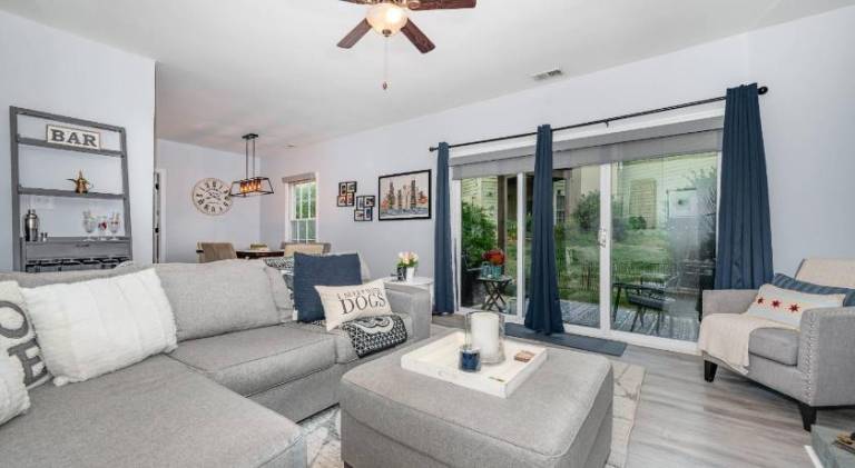 House | Pets allowed — photo 2