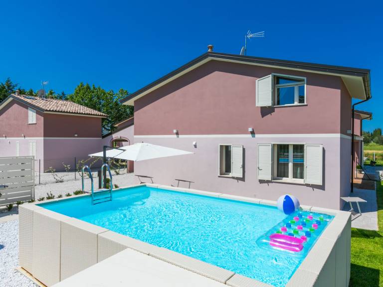 Vacation home with terrace, garden & private pool — photo 5