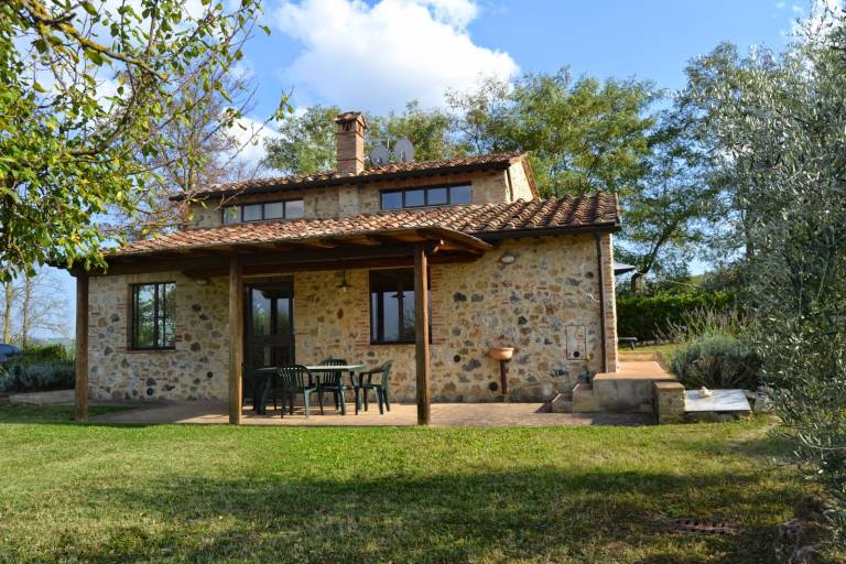 Vacation home with garden, private pool & barbeque — photo 4