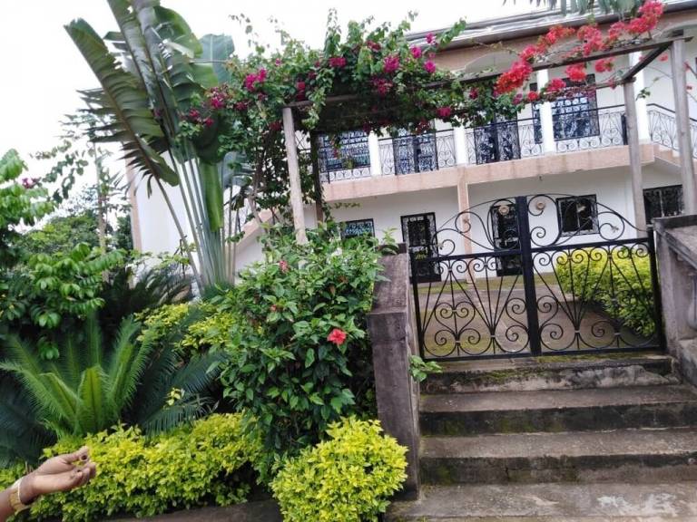 Appartement Efoulan