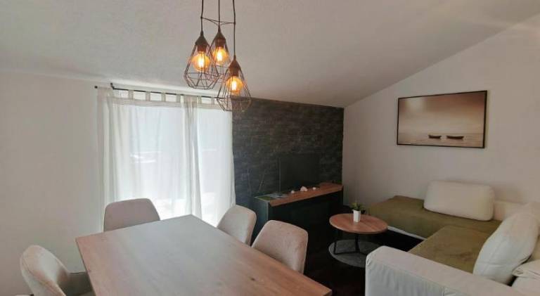 Lovely rental apartment with yard & terrace | Close to the beach | Pets are welcome — photo 2
