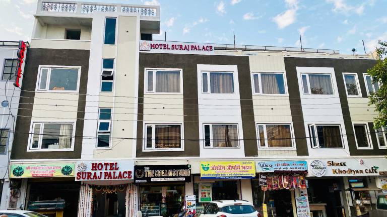 Hotel Suraj Palace