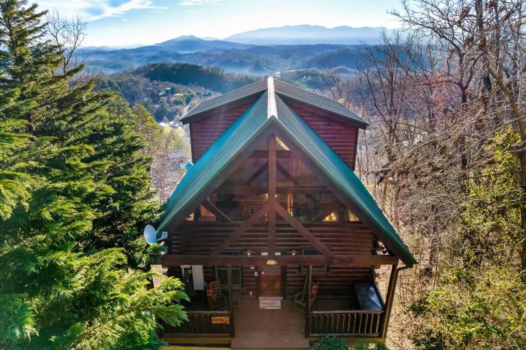 Children-friendly nice cabin with hot tub & barbecue | Mountain view — photo 2