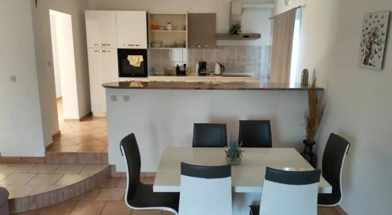 Apartment with 3 rooms for 7 persons — photo 2