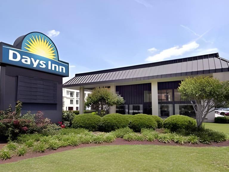 Days Inn by Wyndham Florence/I-95 North in Florence, SC