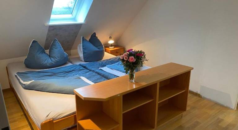 Apartment with patio, yard & sauna in Wangerland