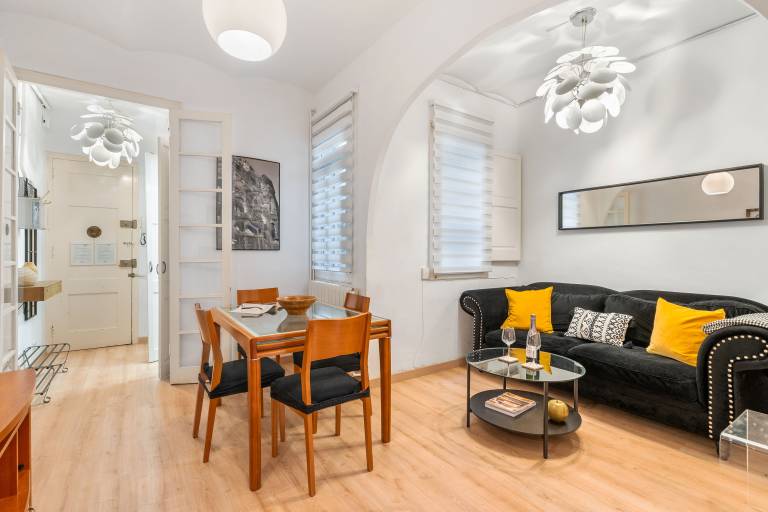 Holiday apartment with terrace | Close to Sagrada Família | Dogs allowed — photo 4
