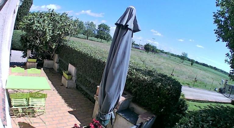 Fully equipped apartment with patio, pool & BBQ | Pets allowed — photo 4